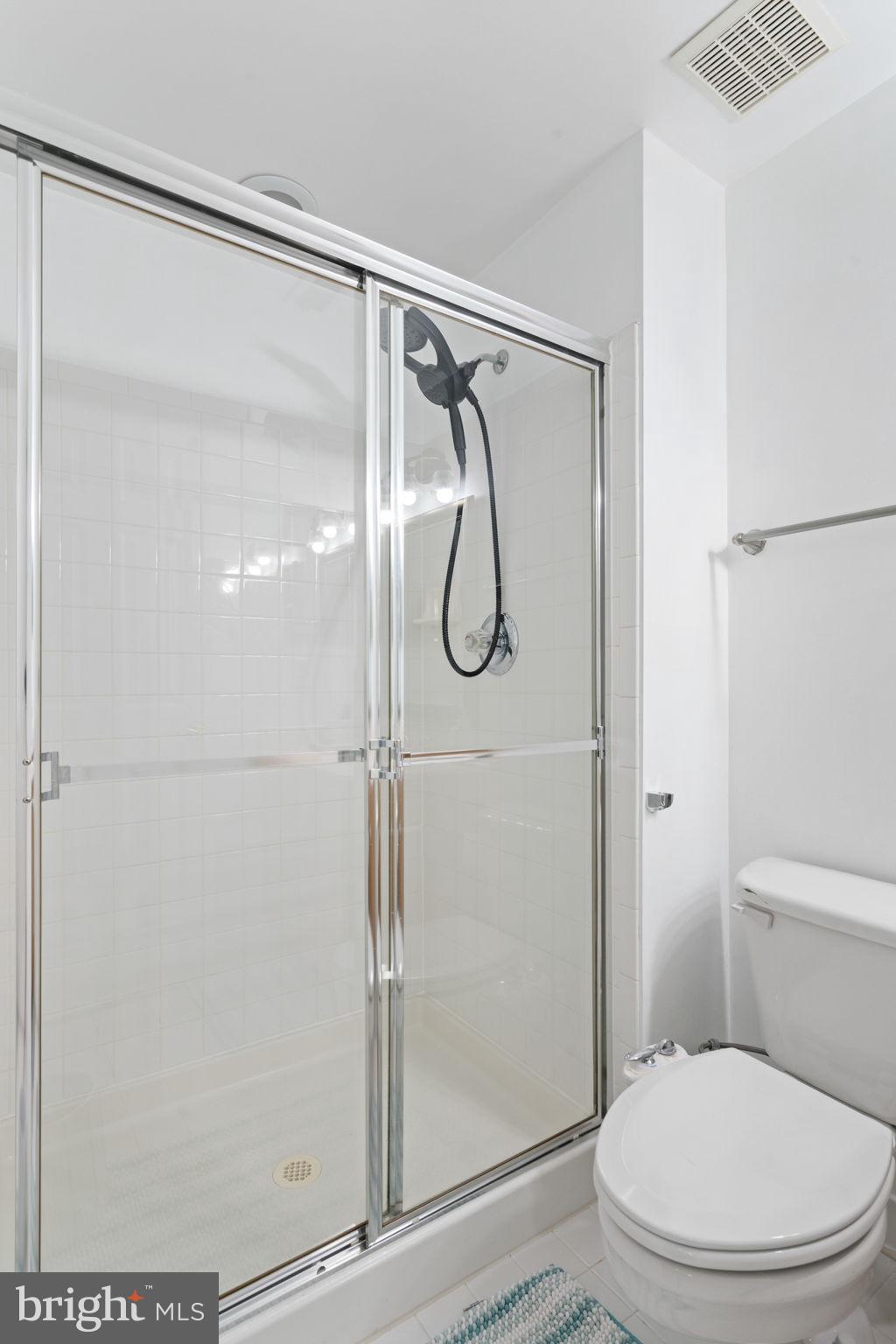 HIGHLAND OAKS - Residential