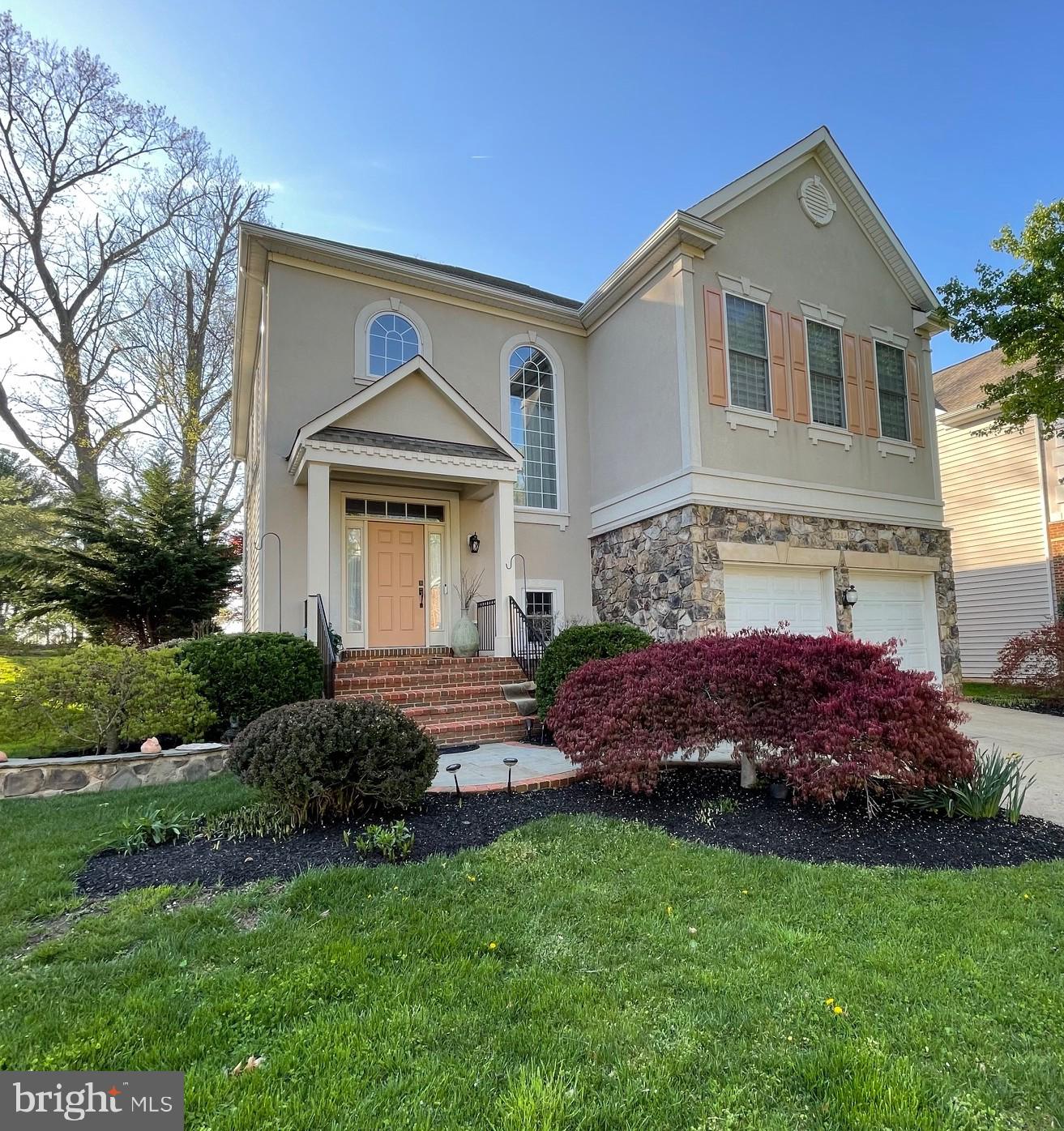 HIGHLAND OAKS - Residential