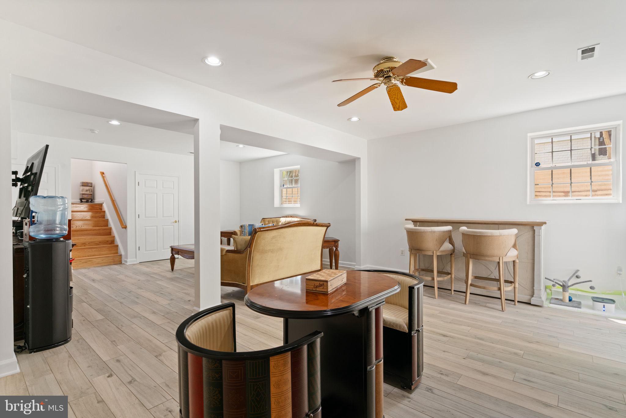 HIGHLAND OAKS - Residential