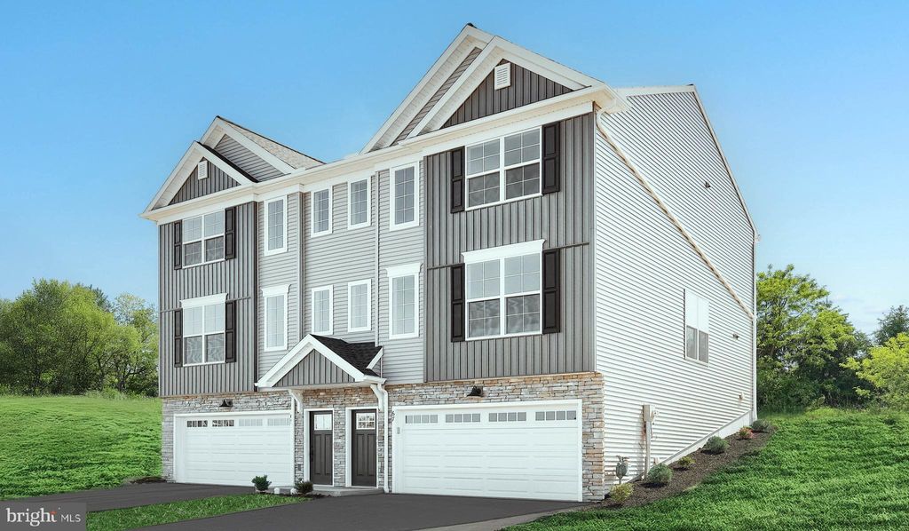 Photo of 67 Glenn View, CARLISLE, PA 17013 (MLS # PACB2050684)