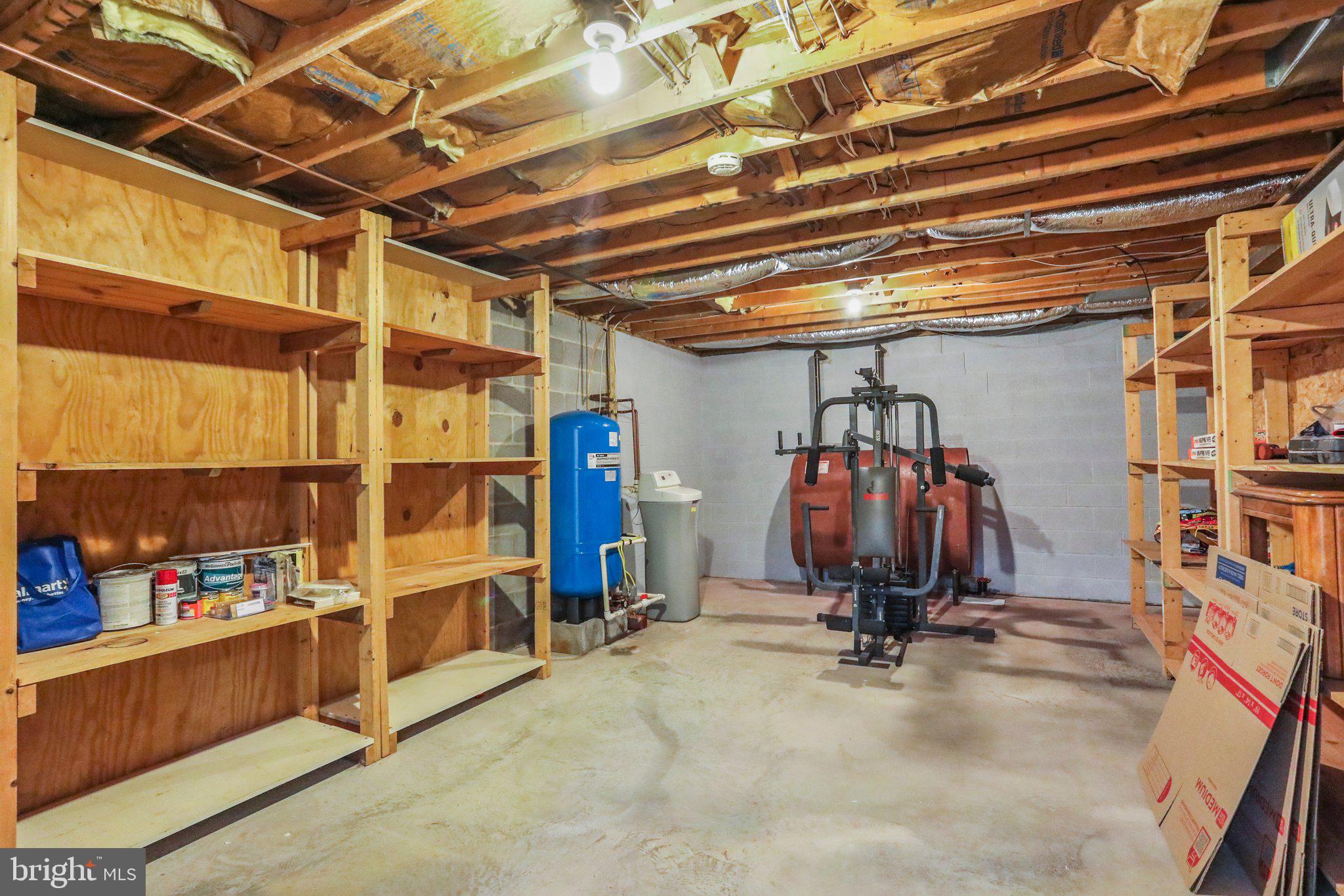 POTOMAC ESTATES - Residential