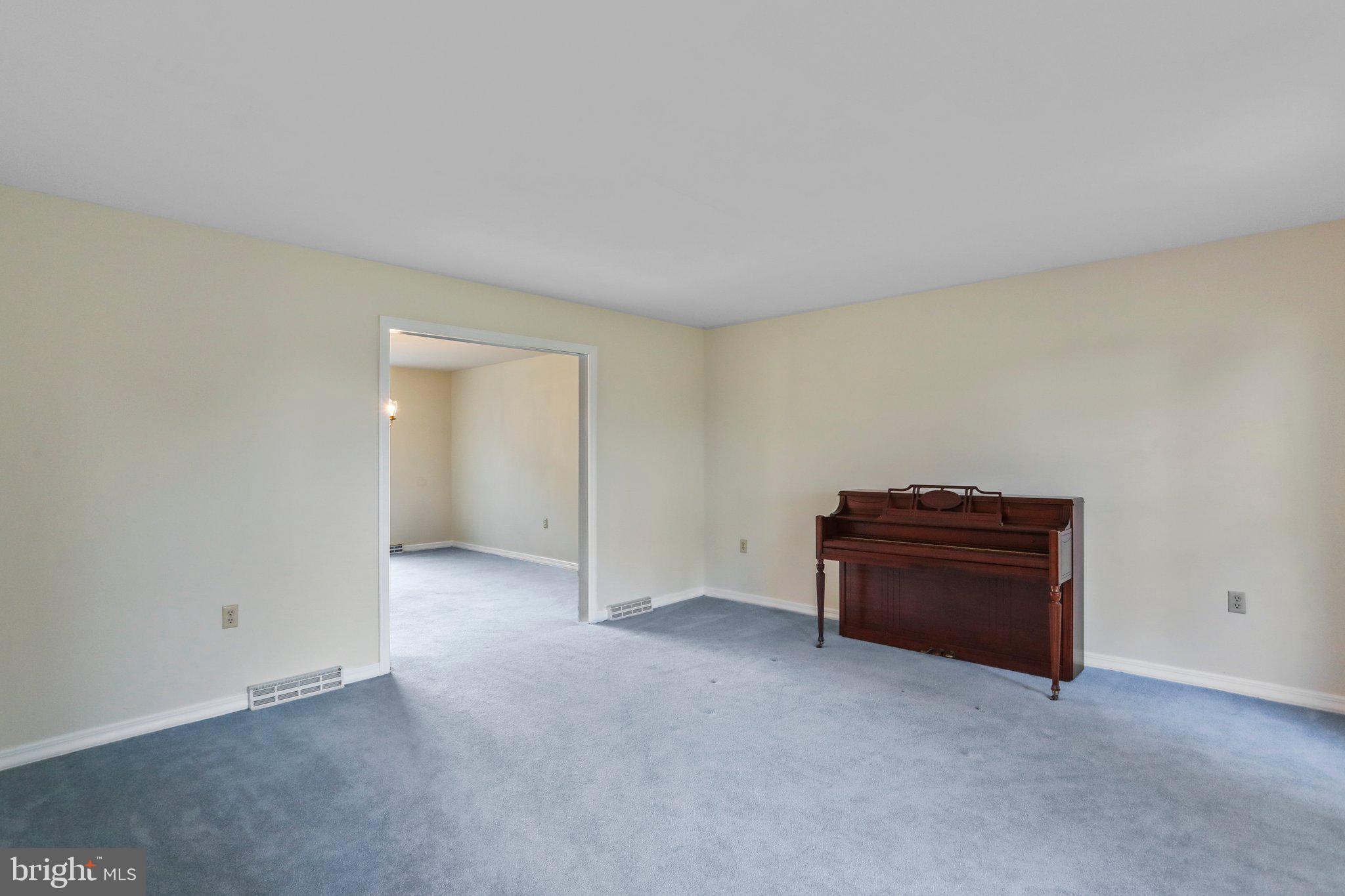 POTOMAC ESTATES - Residential