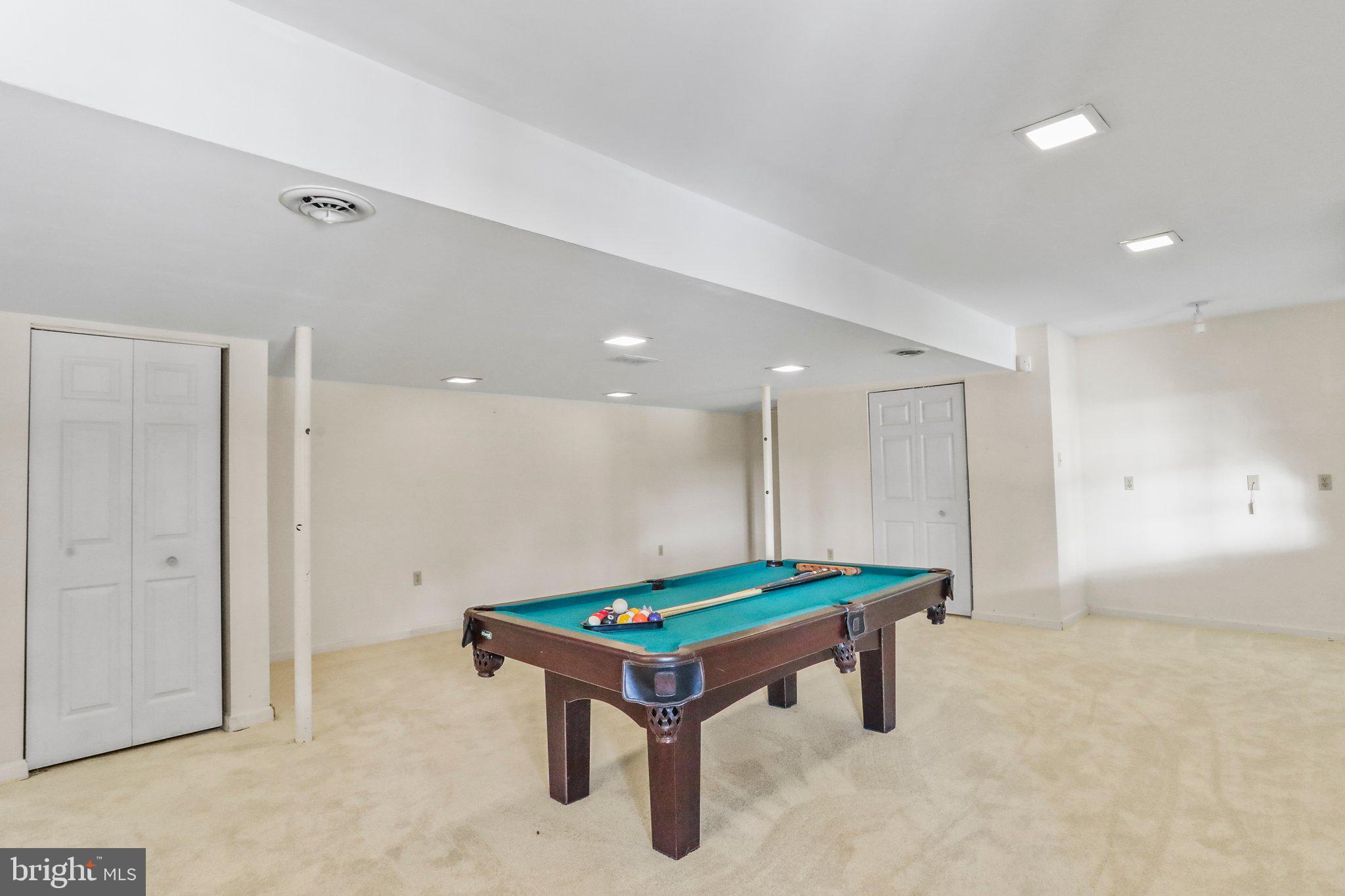 POTOMAC ESTATES - Residential