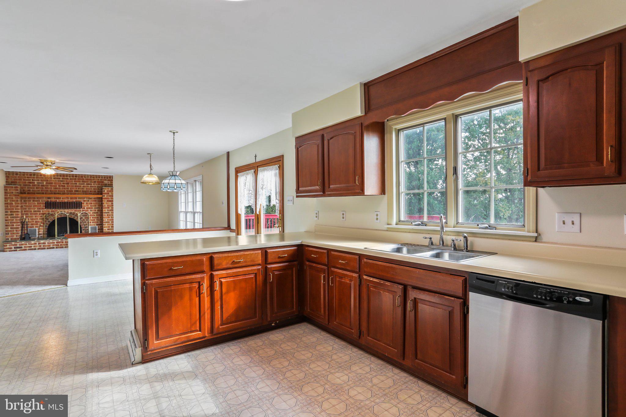 POTOMAC ESTATES - Residential