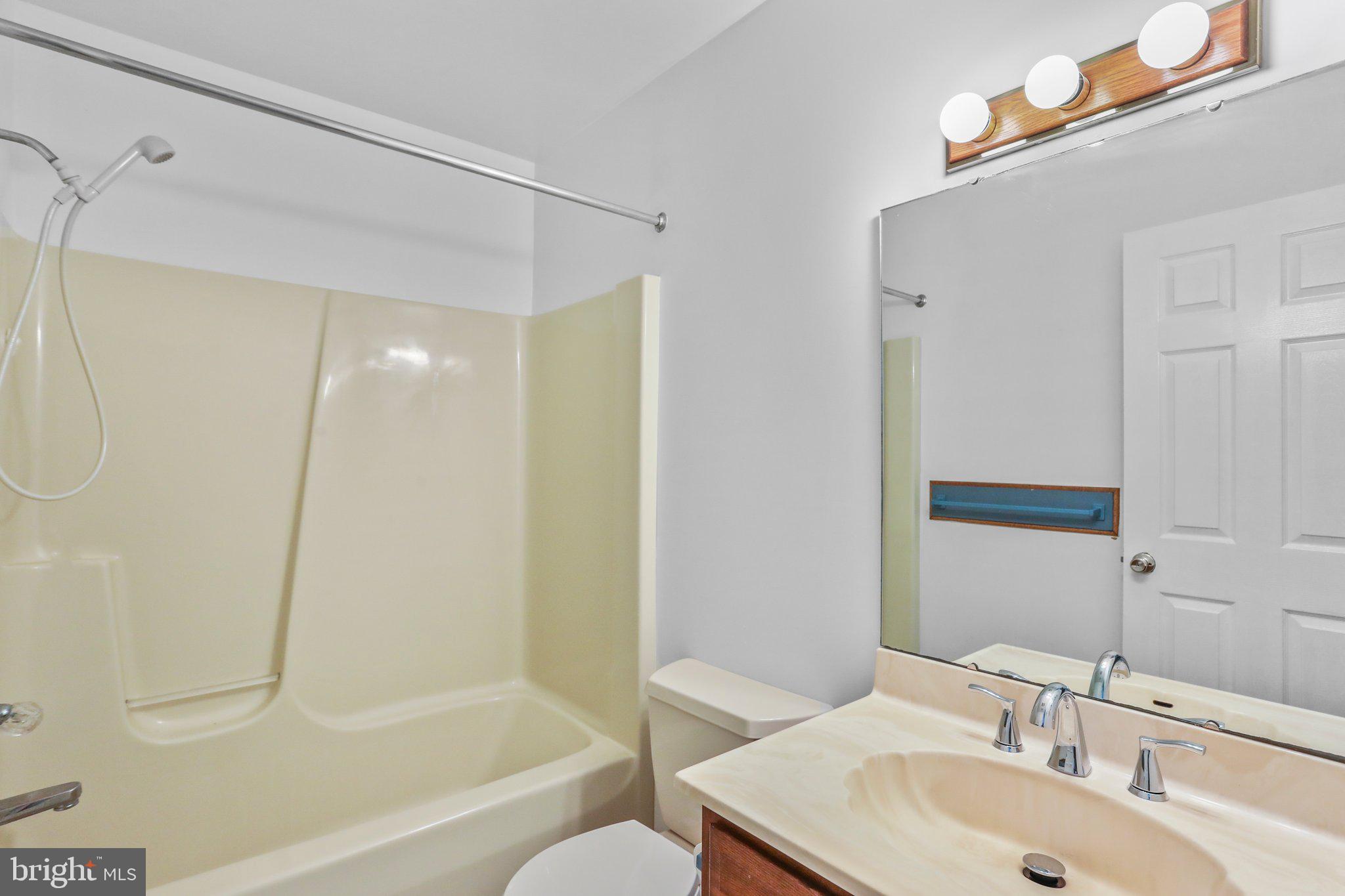 POTOMAC ESTATES - Residential