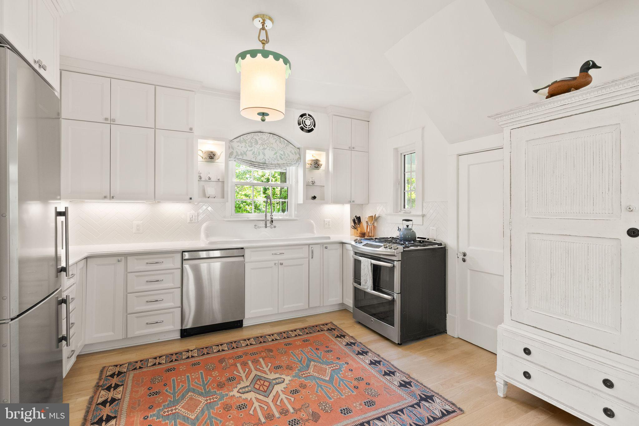 LYON VILLAGE - Residential