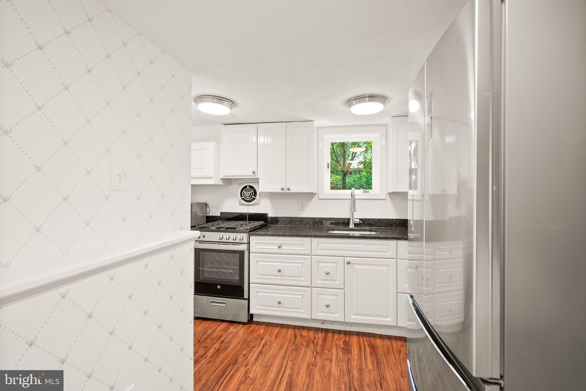 LYON VILLAGE - Residential