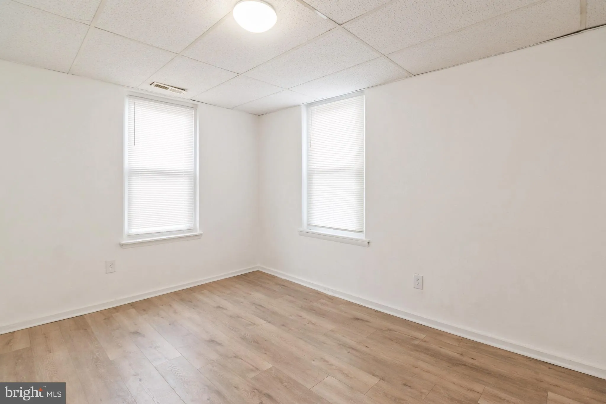 Camden, New Jersey 08102, United States, 2 Bedrooms Bedrooms, ,1 BathroomBathrooms,Residential,Active,3572