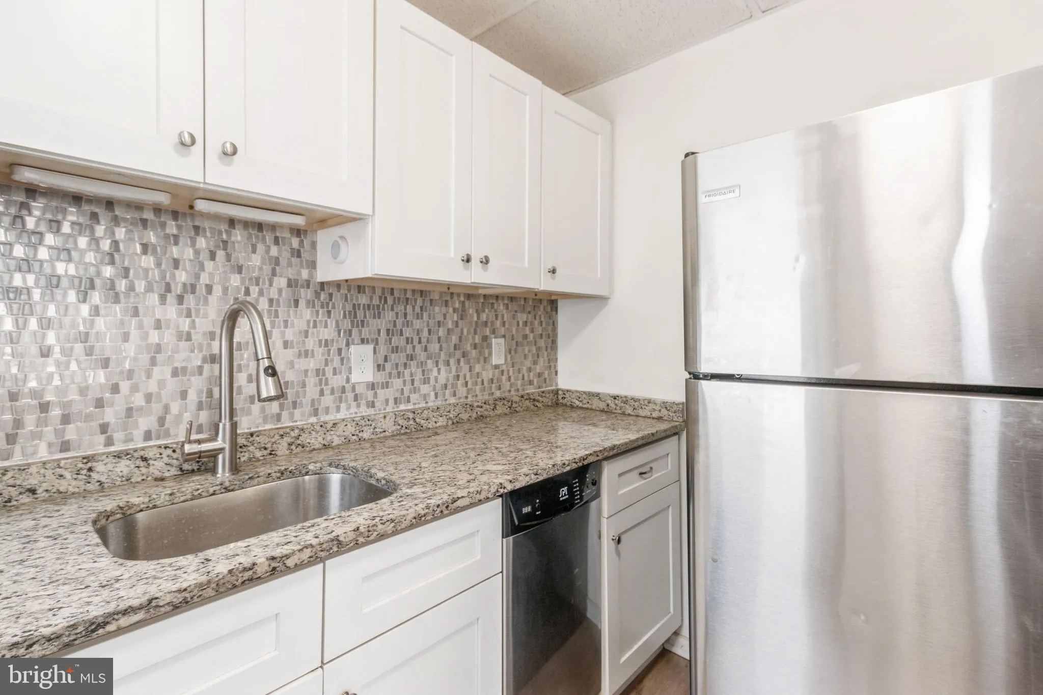 Camden, New Jersey 08102, United States, 2 Bedrooms Bedrooms, ,1 BathroomBathrooms,Residential,Active,3572