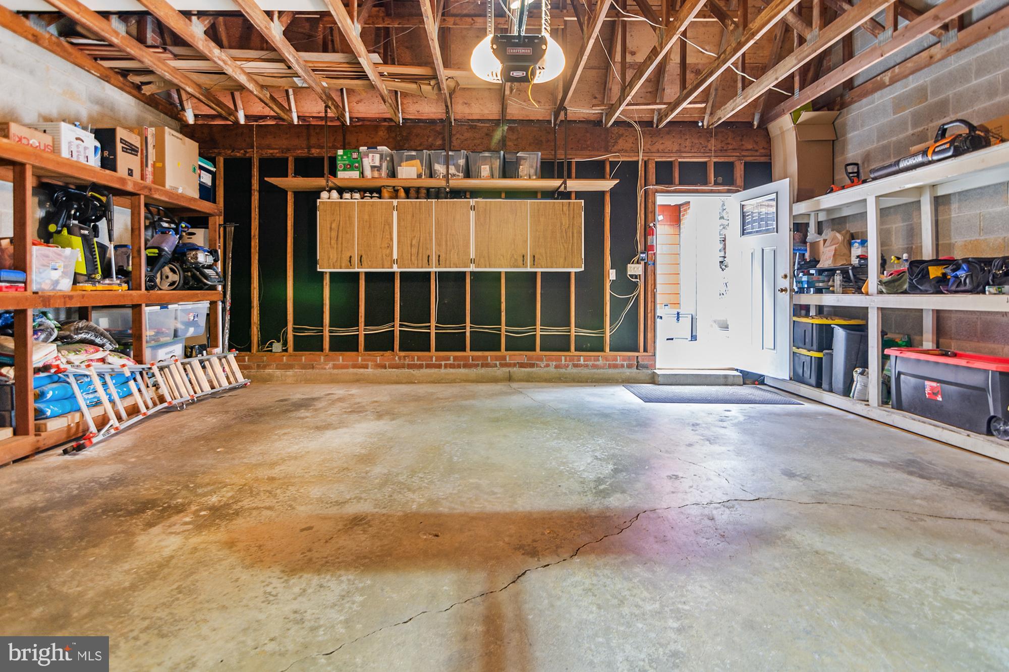 RUXTON CROSSING TOWNHSE - Residential