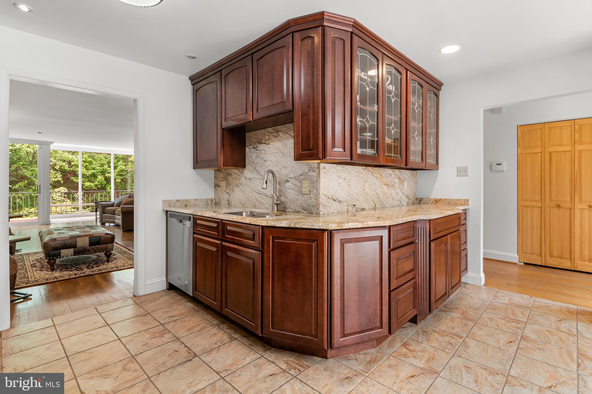 RUXTON CROSSING TOWNHSE - Residential