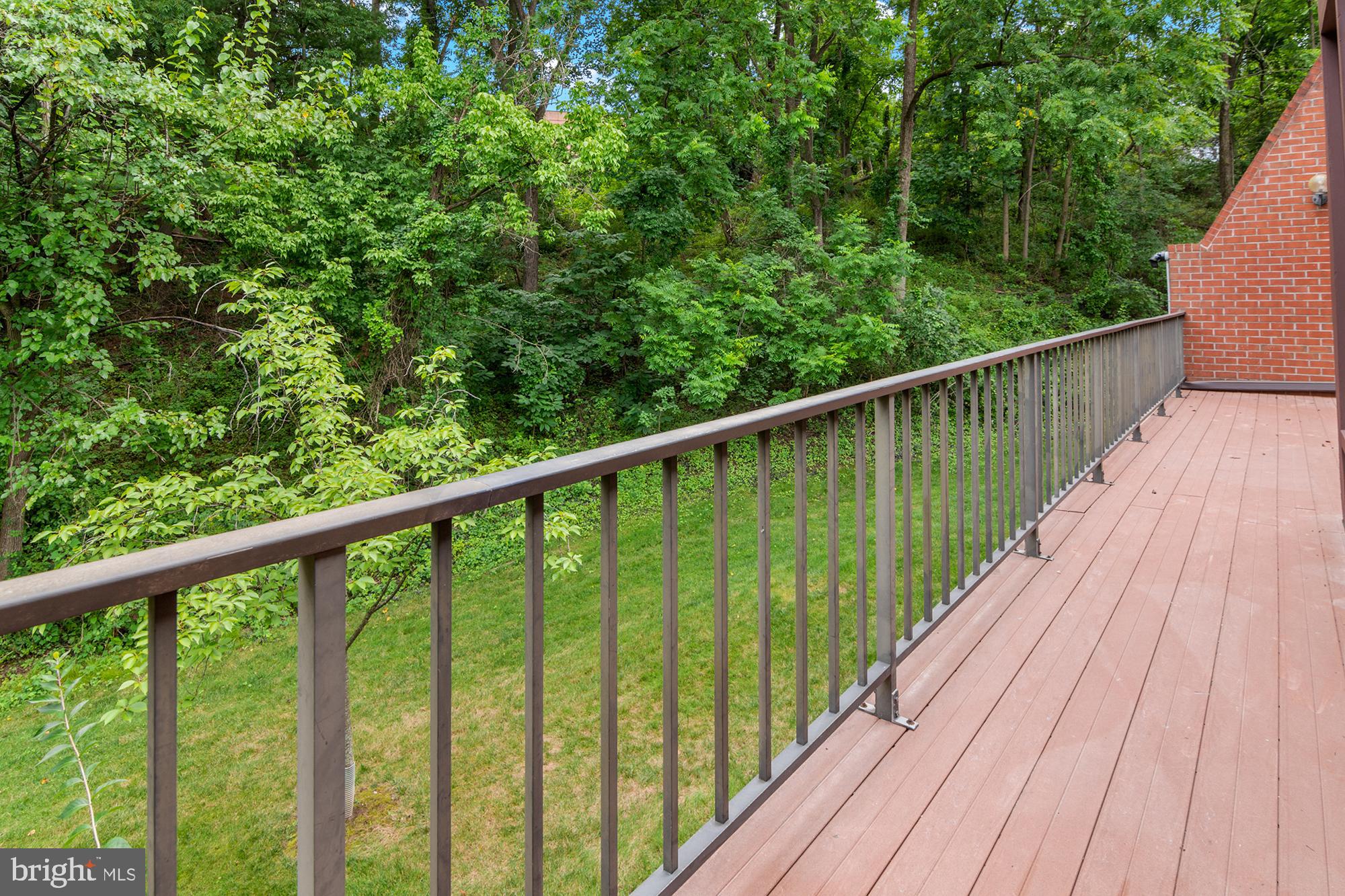 RUXTON CROSSING TOWNHSE - Residential