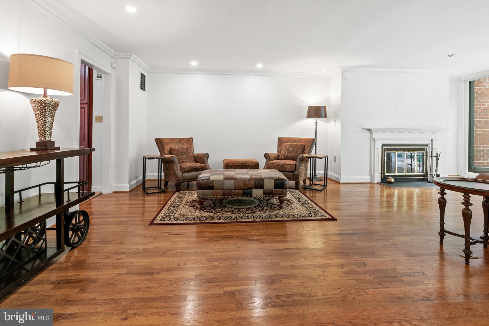 RUXTON CROSSING TOWNHSE - Residential