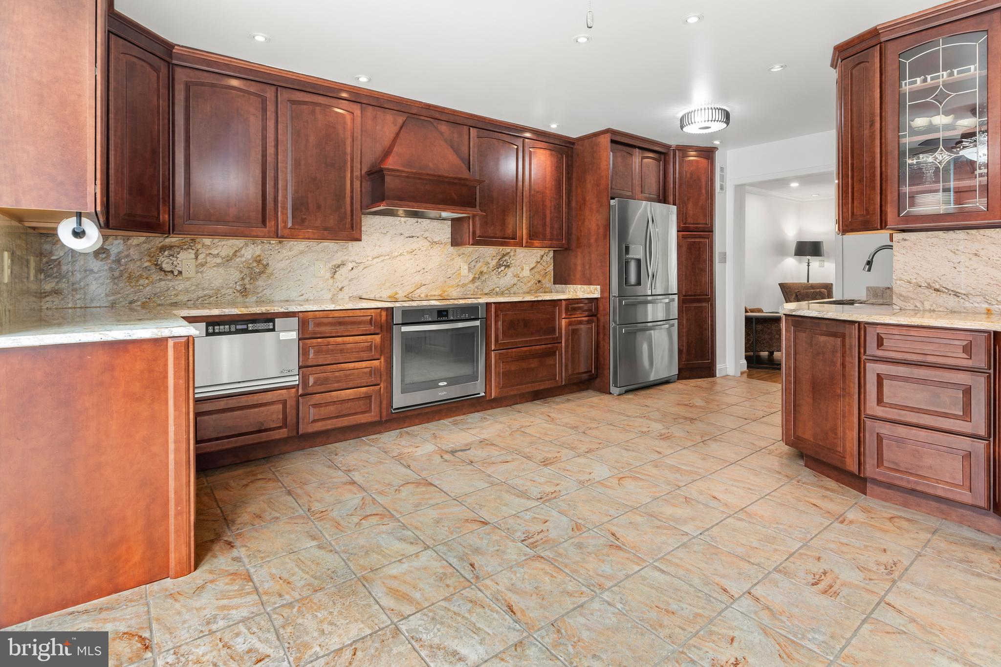 RUXTON CROSSING TOWNHSE - Residential