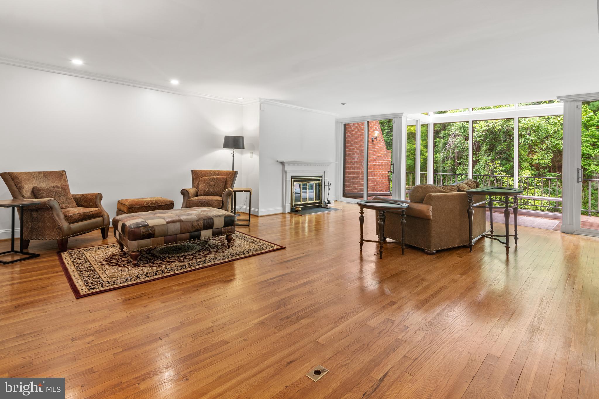 RUXTON CROSSING TOWNHSE - Residential