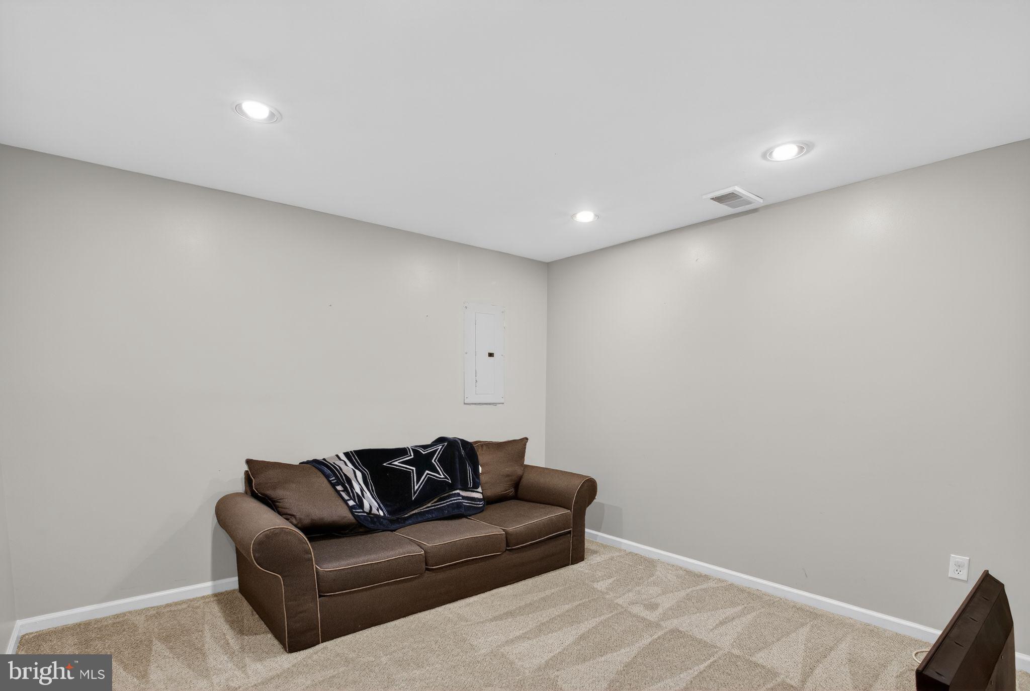 ARROWOOD - Residential