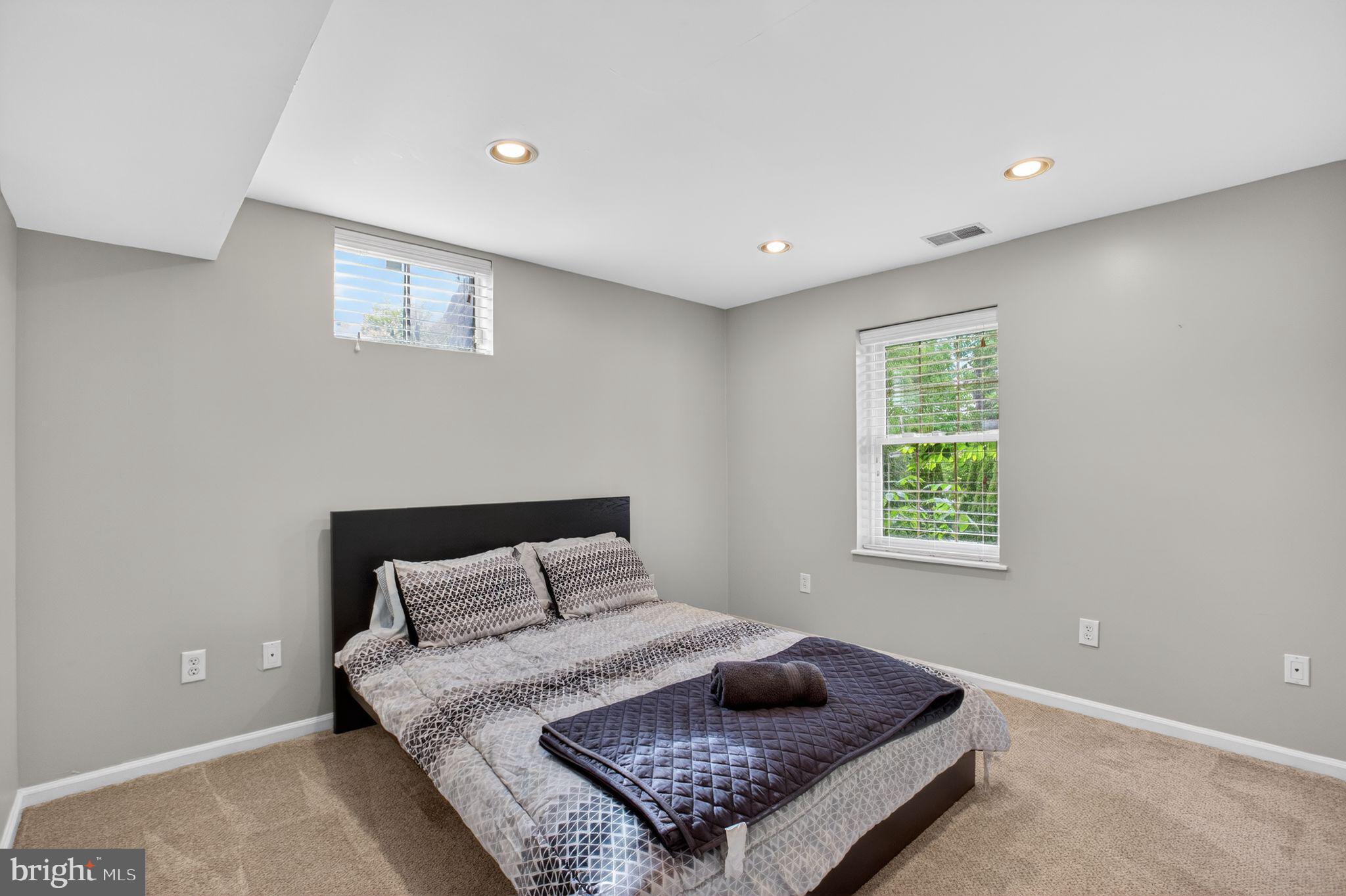 ARROWOOD - Residential