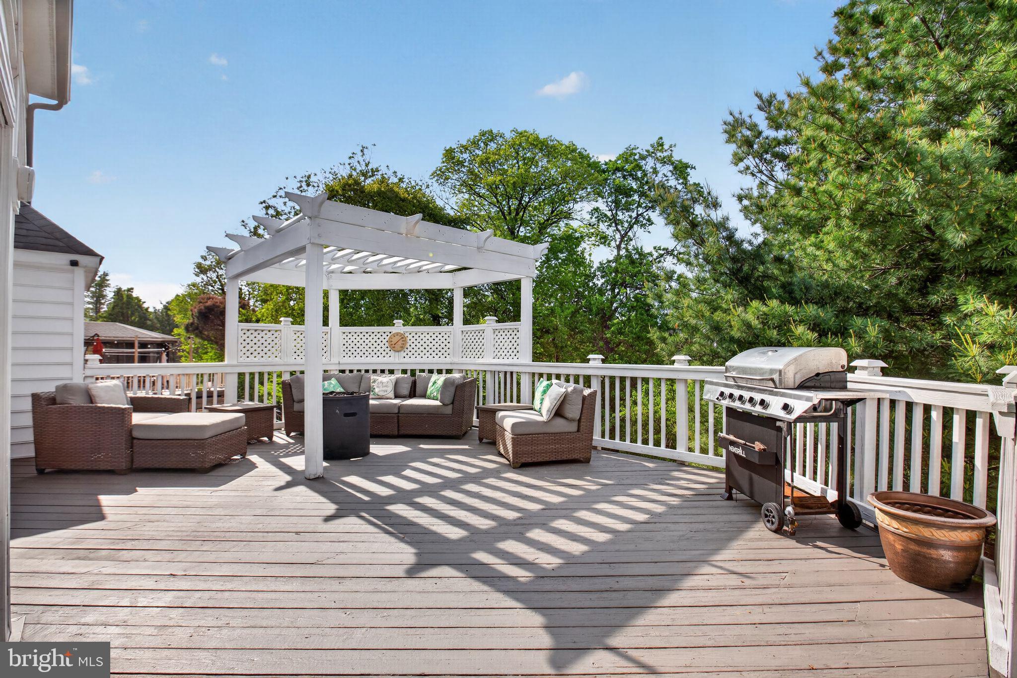 ARROWOOD - Residential