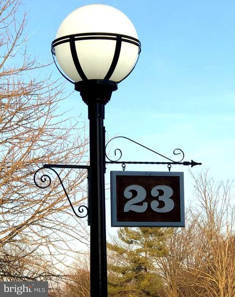 23 STONEHENGE CIRCLE 8 PIKESVILLE MD 21208
