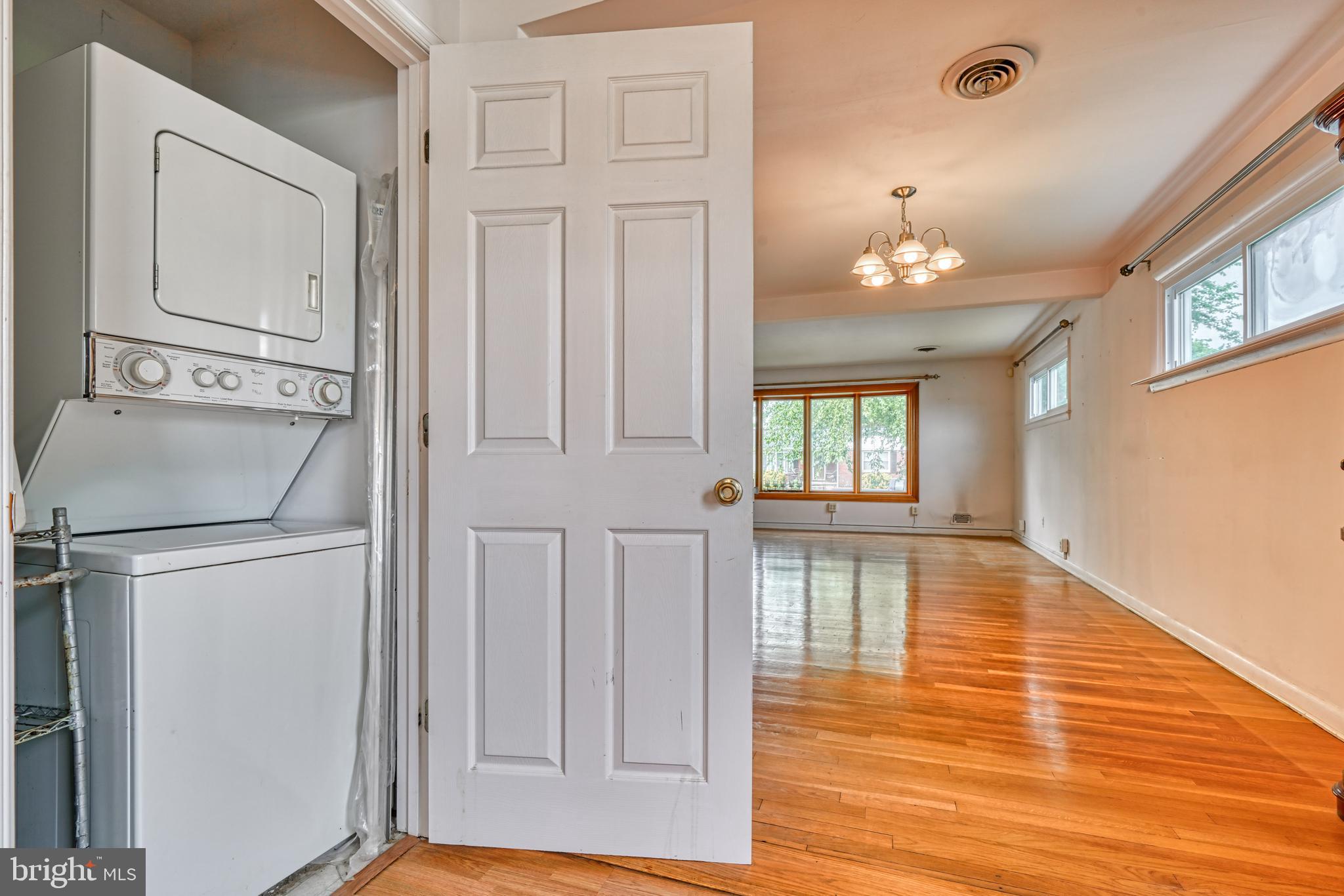 HARWOOD MANOR - Residential