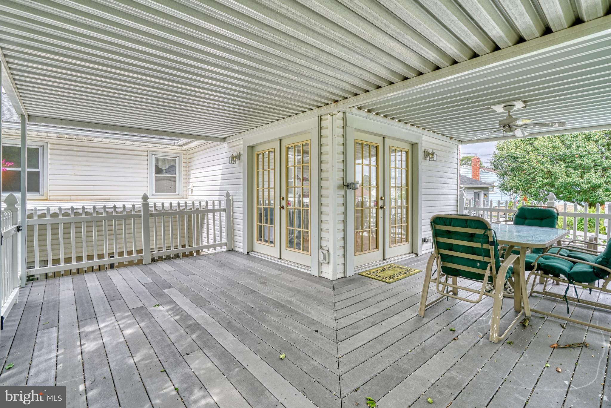 HARWOOD MANOR - Residential