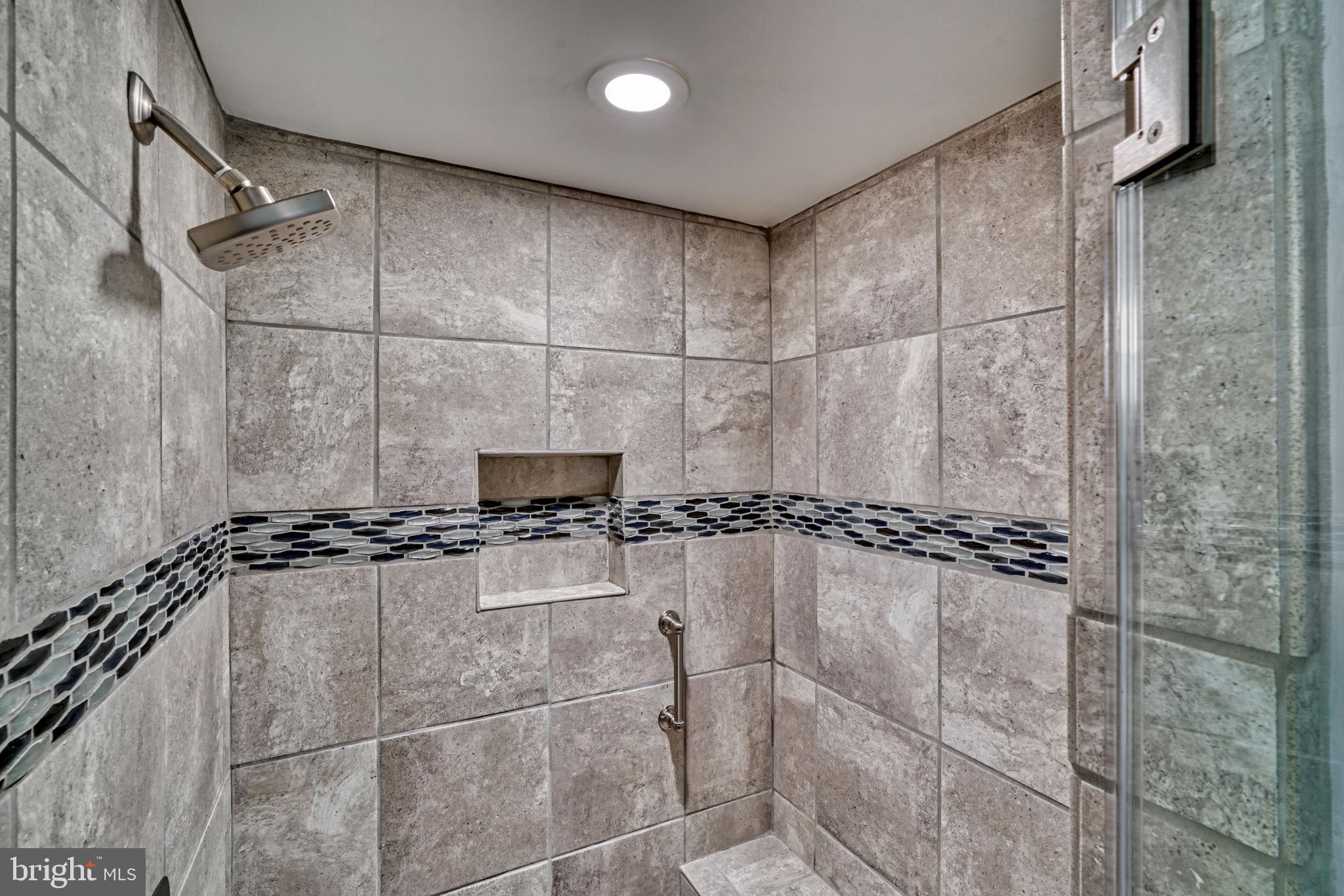 HARWOOD MANOR - Residential