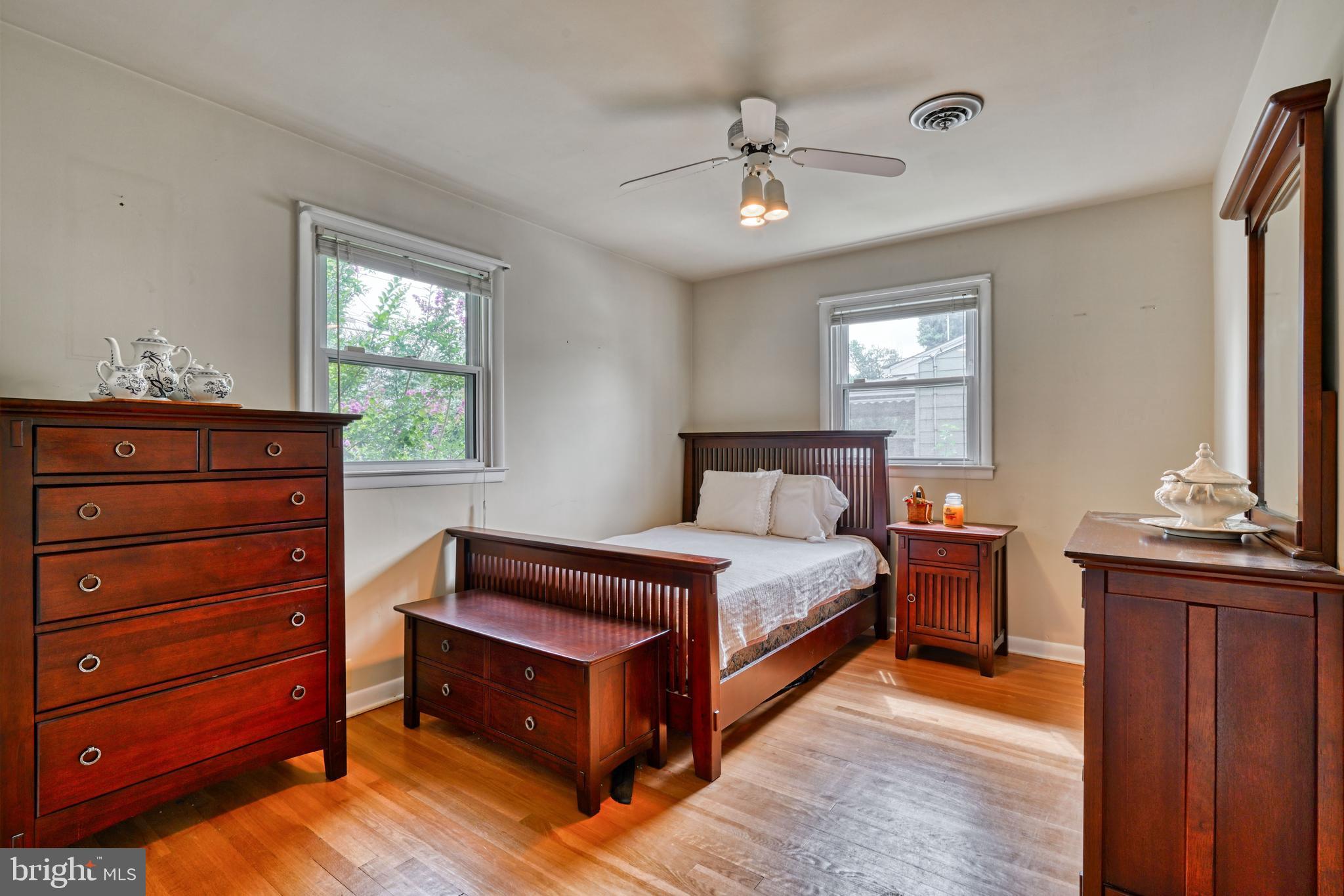 HARWOOD MANOR - Residential