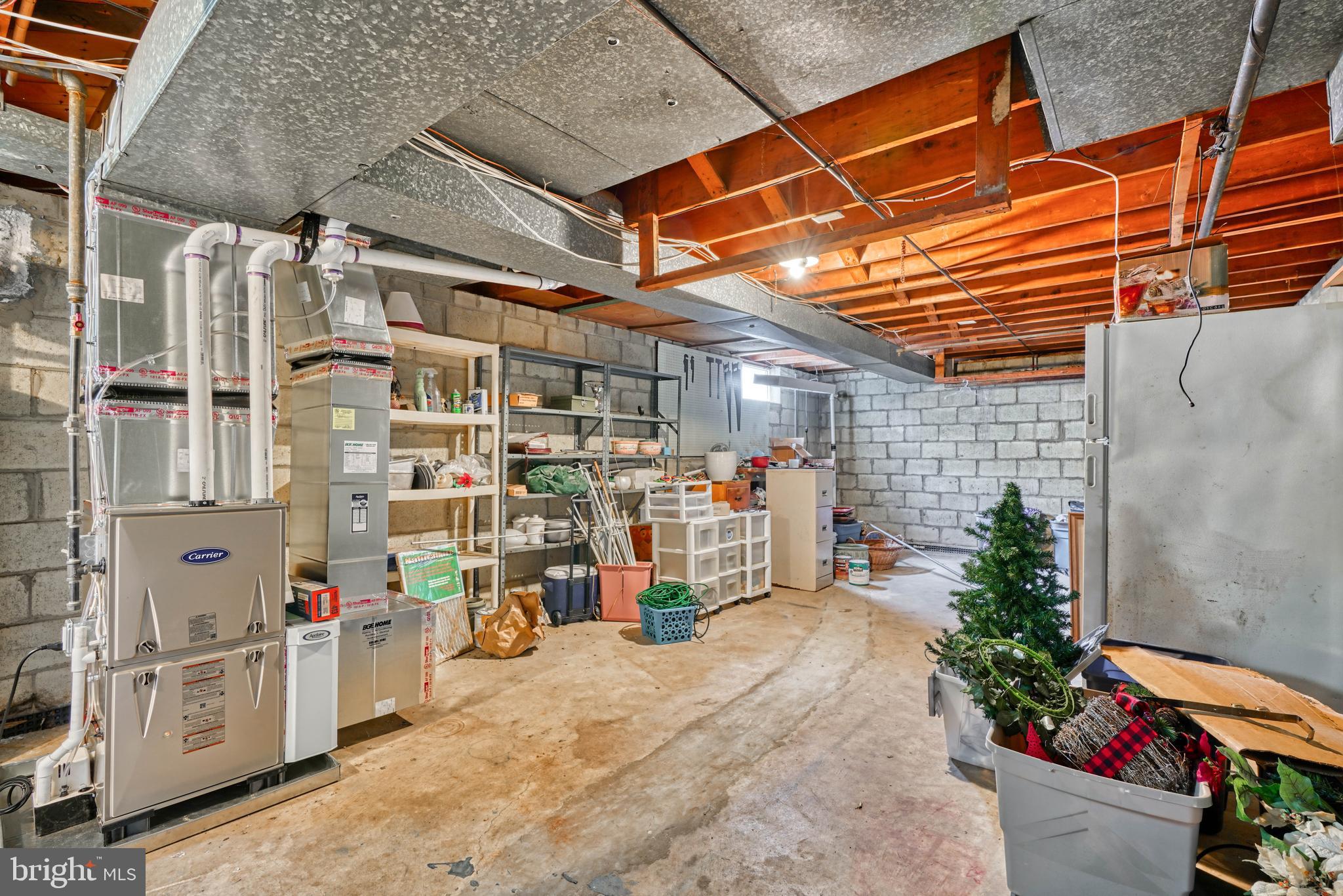 HARWOOD MANOR - Residential