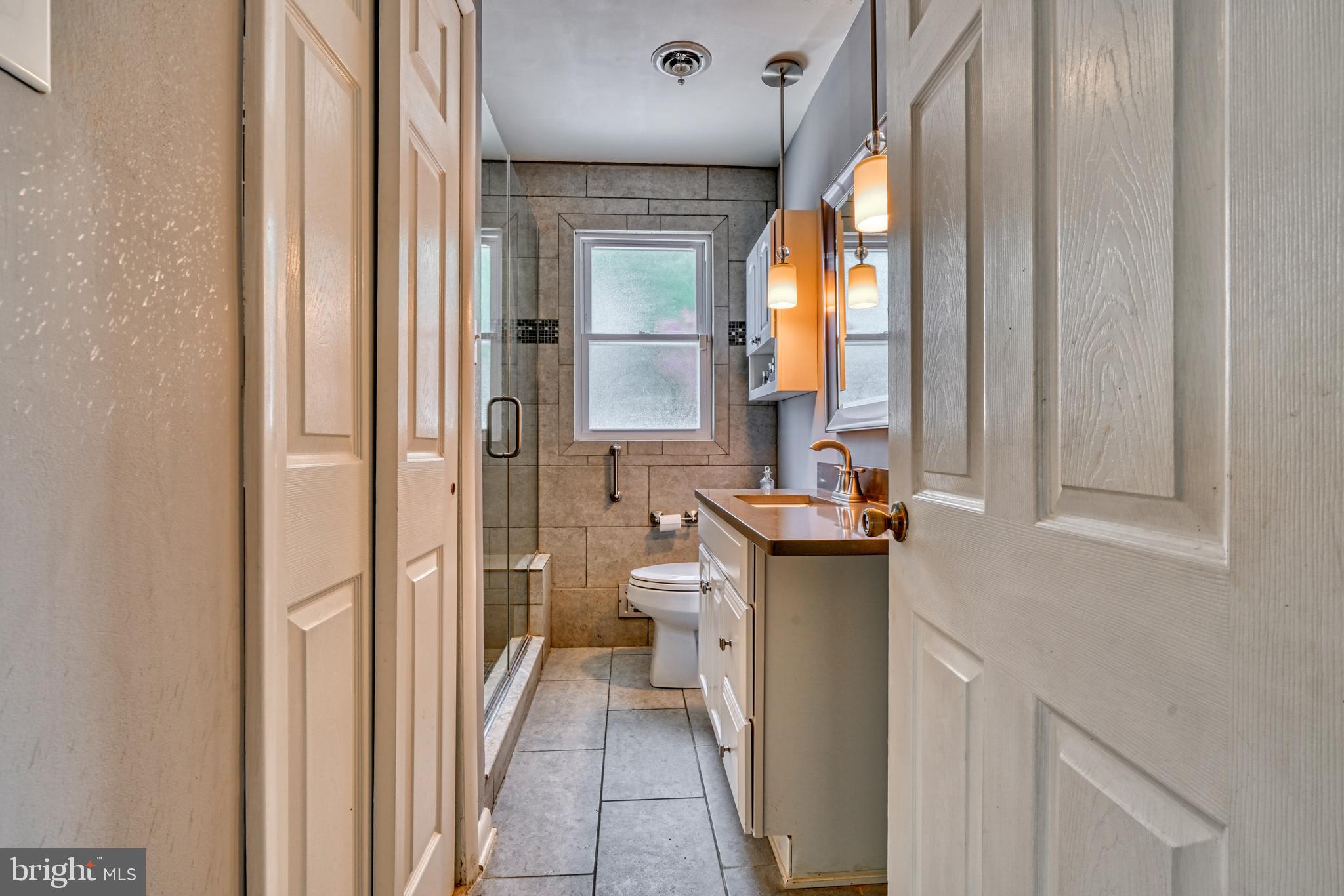 HARWOOD MANOR - Residential