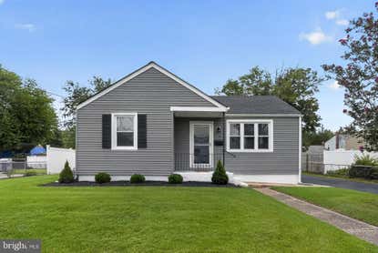 32 Stanford Rd – Investment Home