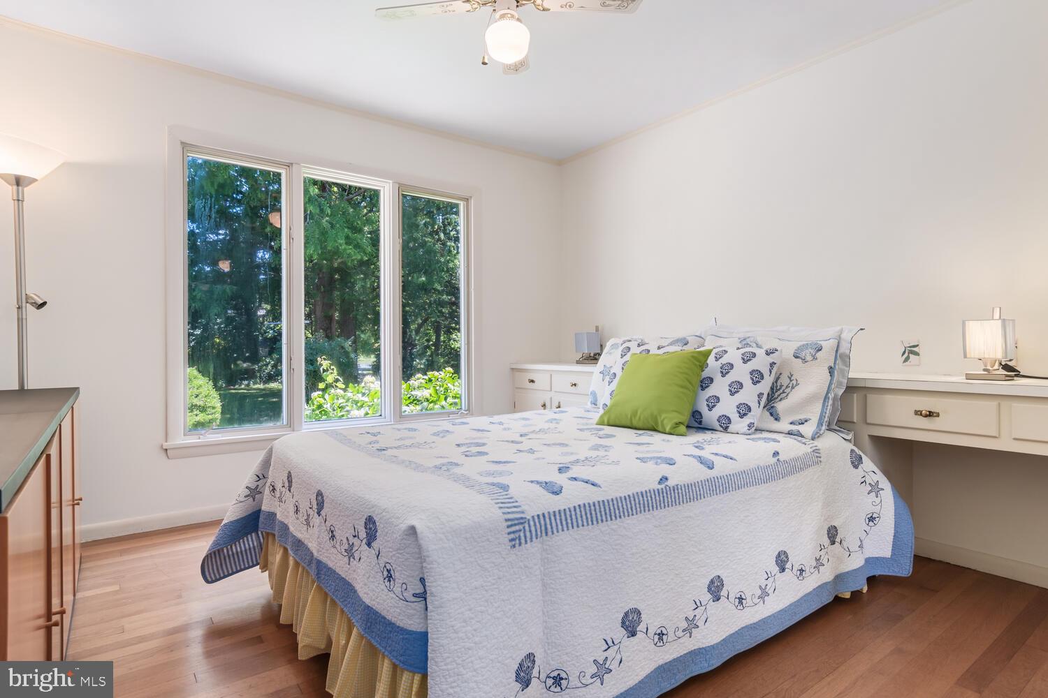 WHITEHALL - Residential