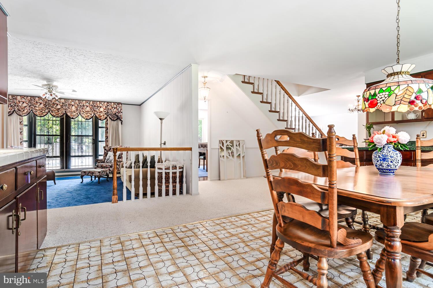 WHITEHALL - Residential