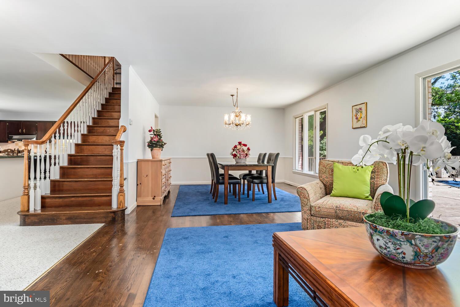 WHITEHALL - Residential