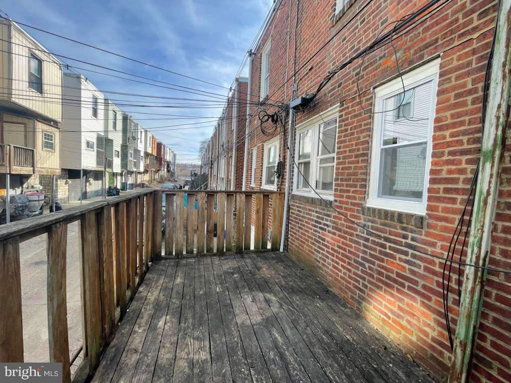 ELMWOOD PARK - Residential