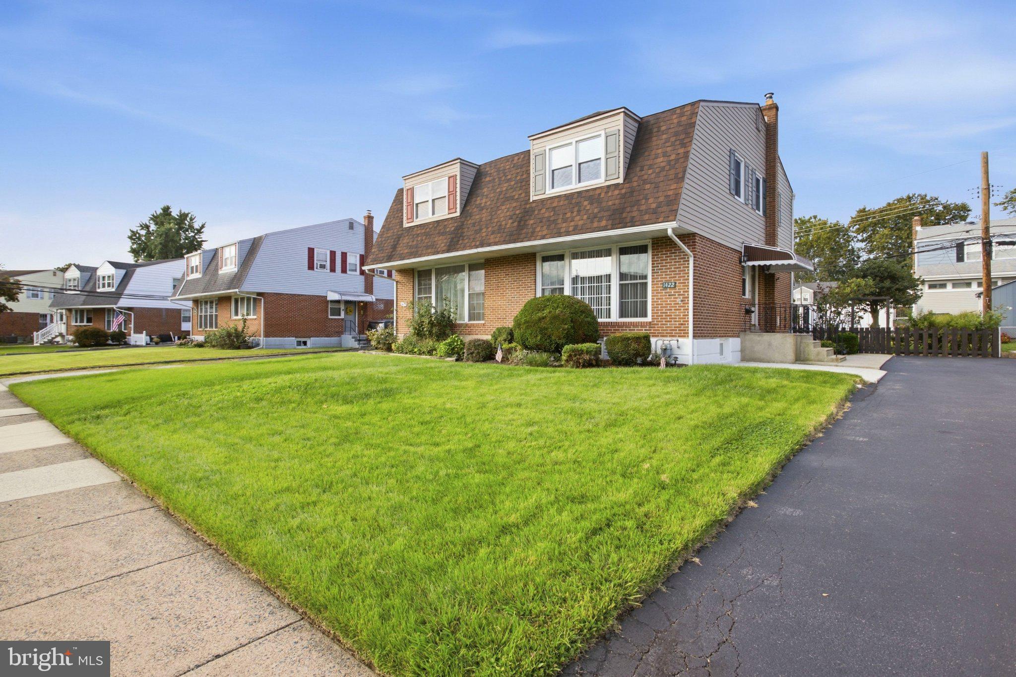 1422 GREENWAY ROAD
