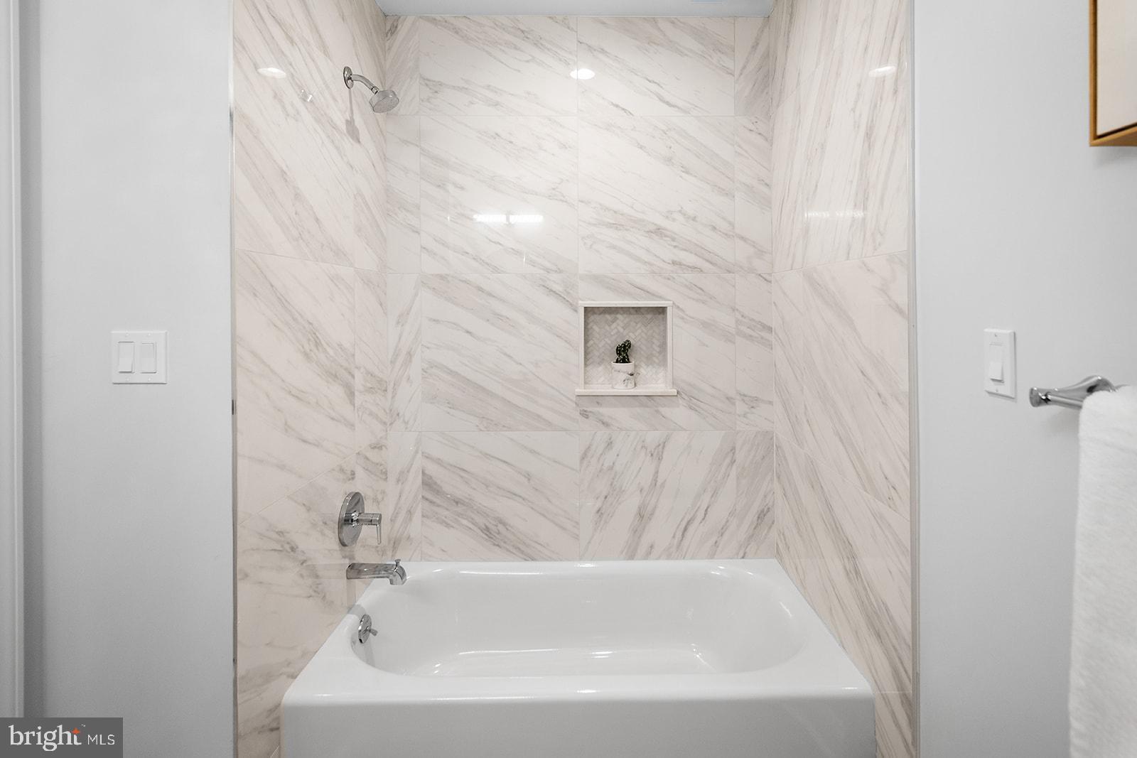 SOCIETY HILL - Residential