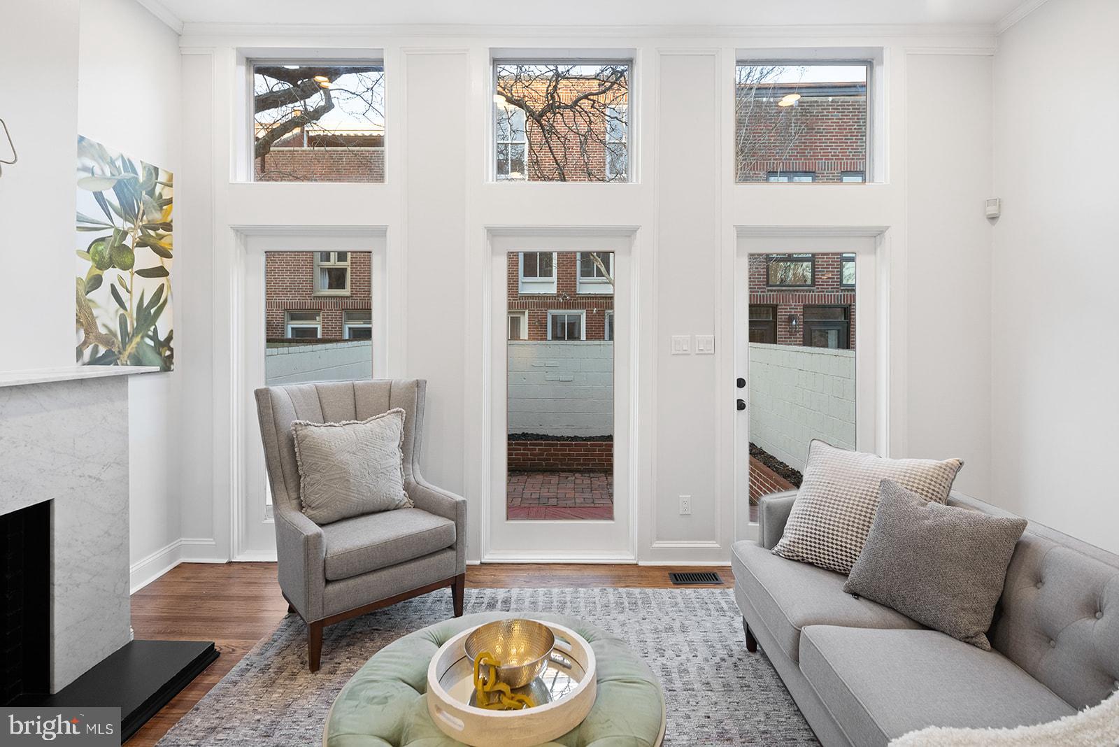 SOCIETY HILL - Residential