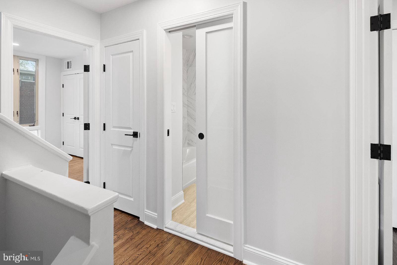 SOCIETY HILL - Residential