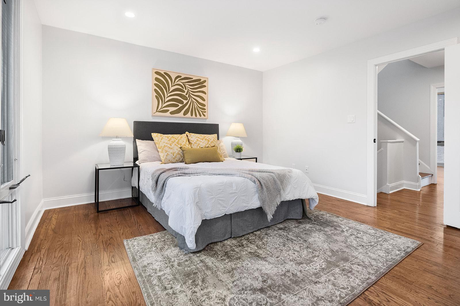 SOCIETY HILL - Residential