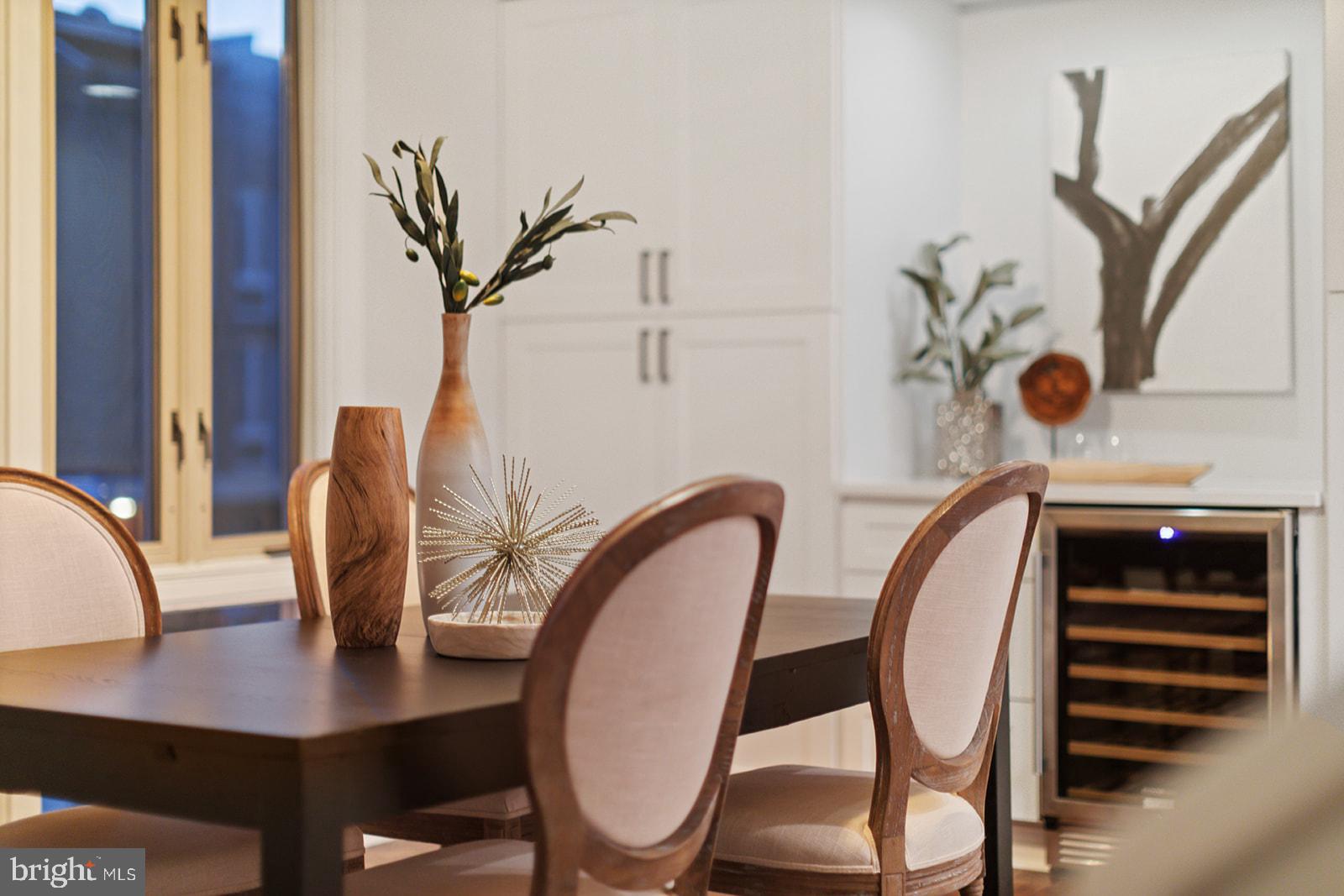 SOCIETY HILL - Residential