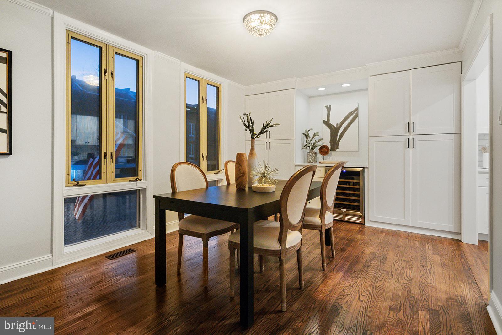 SOCIETY HILL - Residential