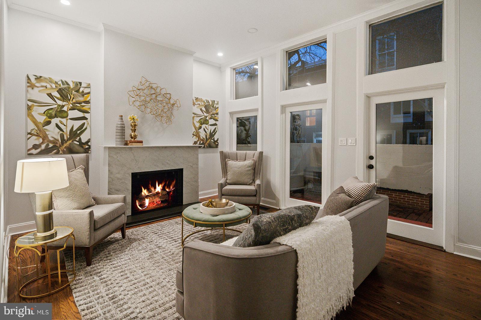 SOCIETY HILL - Residential