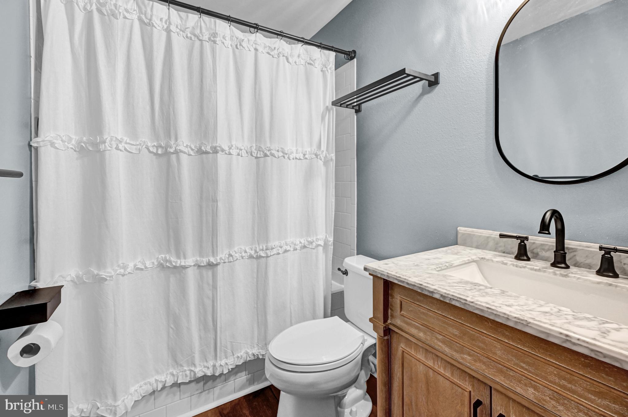 ENGLISH COUNTRY MANOR - Residential