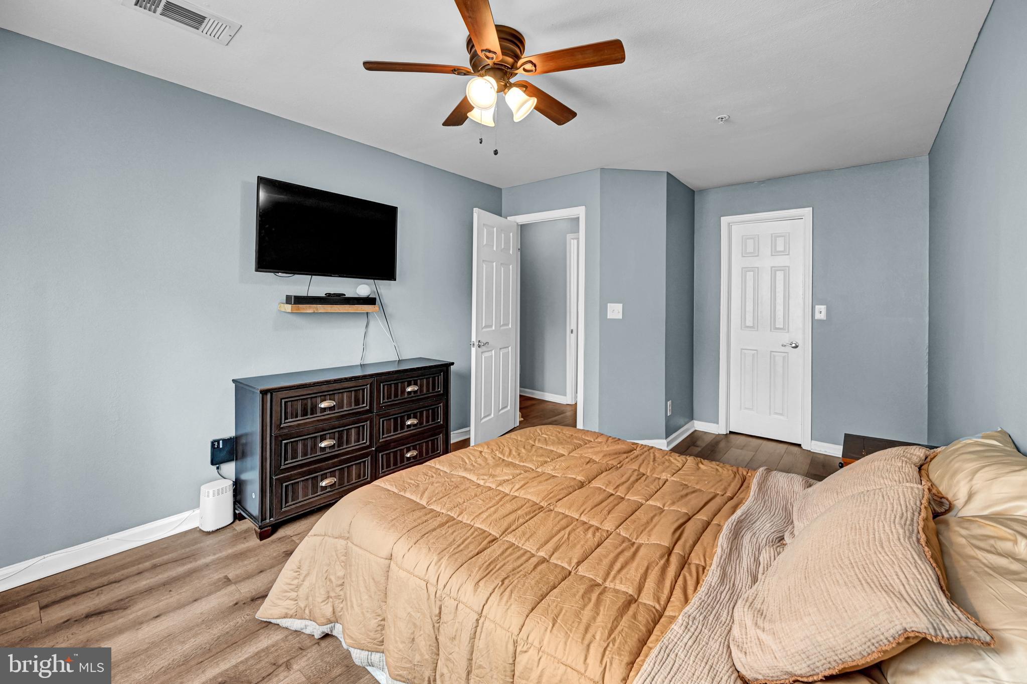 ENGLISH COUNTRY MANOR - Residential