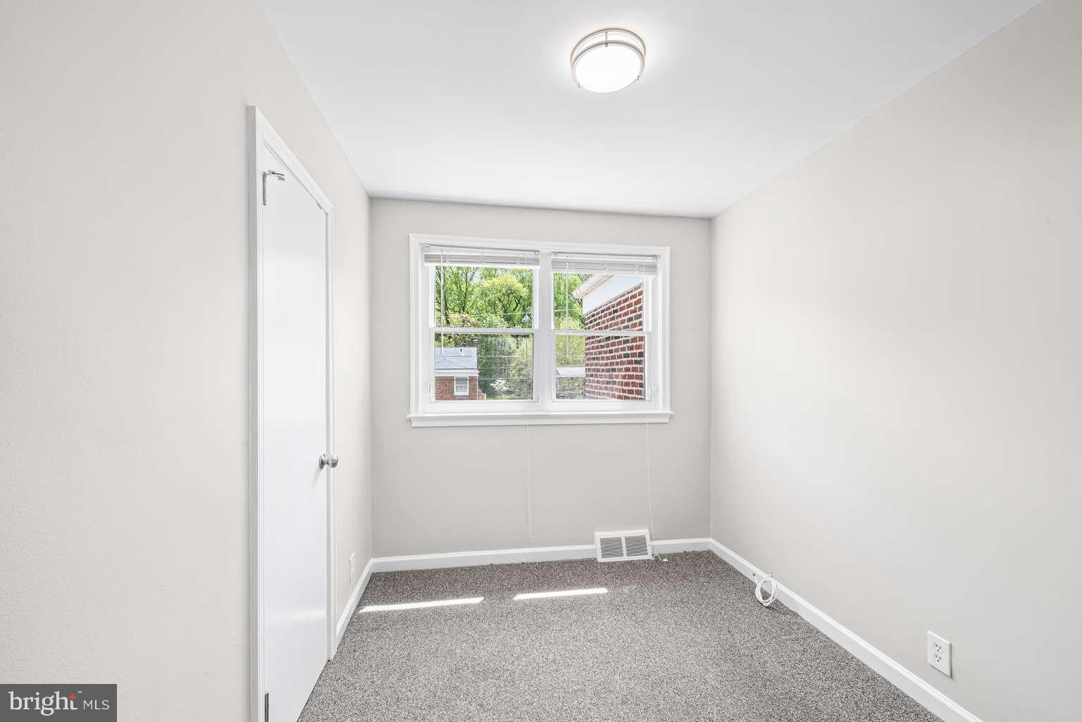 LEXINGTON PARK - Residential