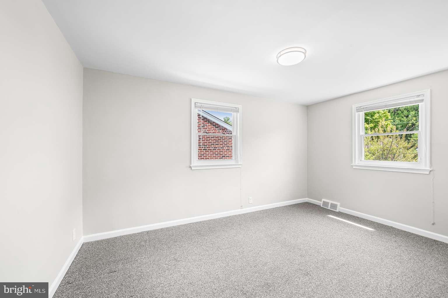 LEXINGTON PARK - Residential