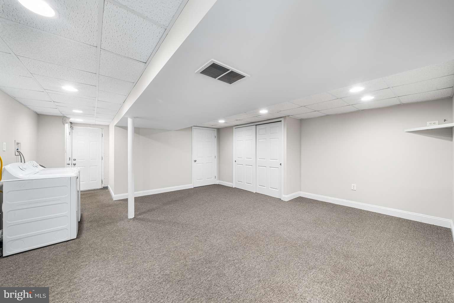 LEXINGTON PARK - Residential