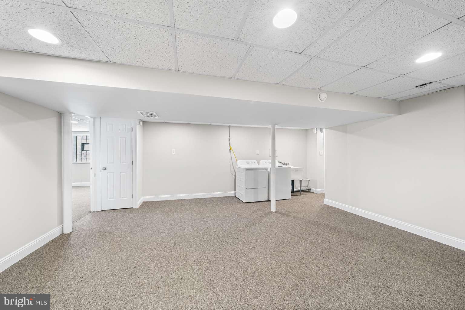 LEXINGTON PARK - Residential