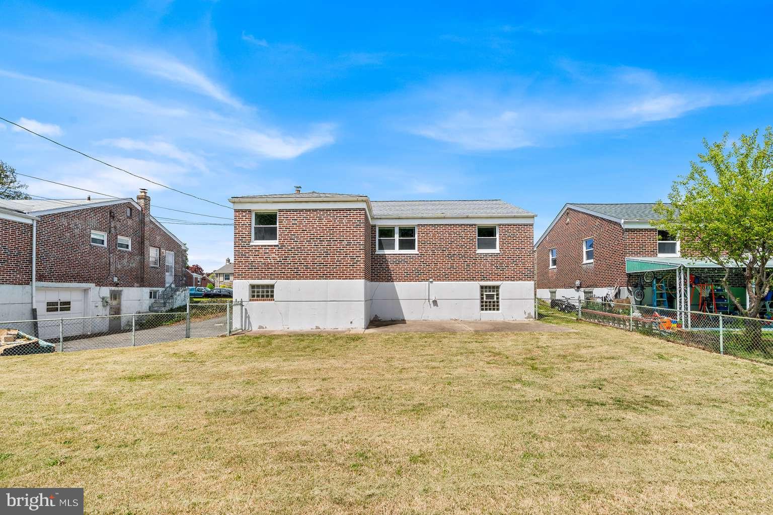 LEXINGTON PARK - Residential