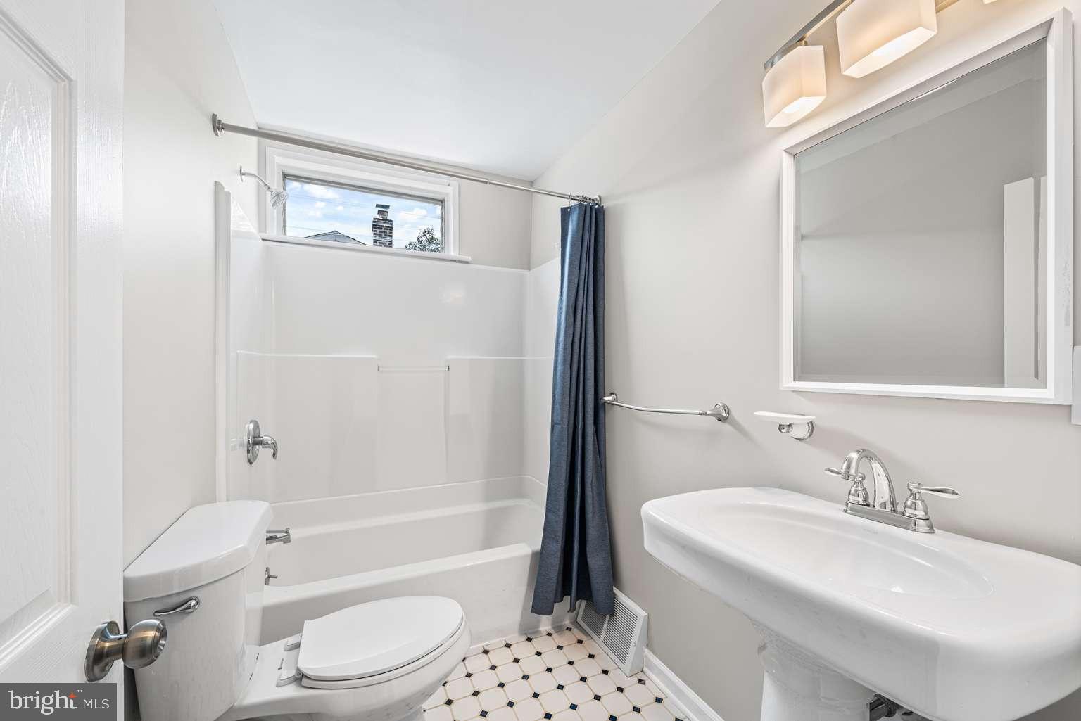 LEXINGTON PARK - Residential